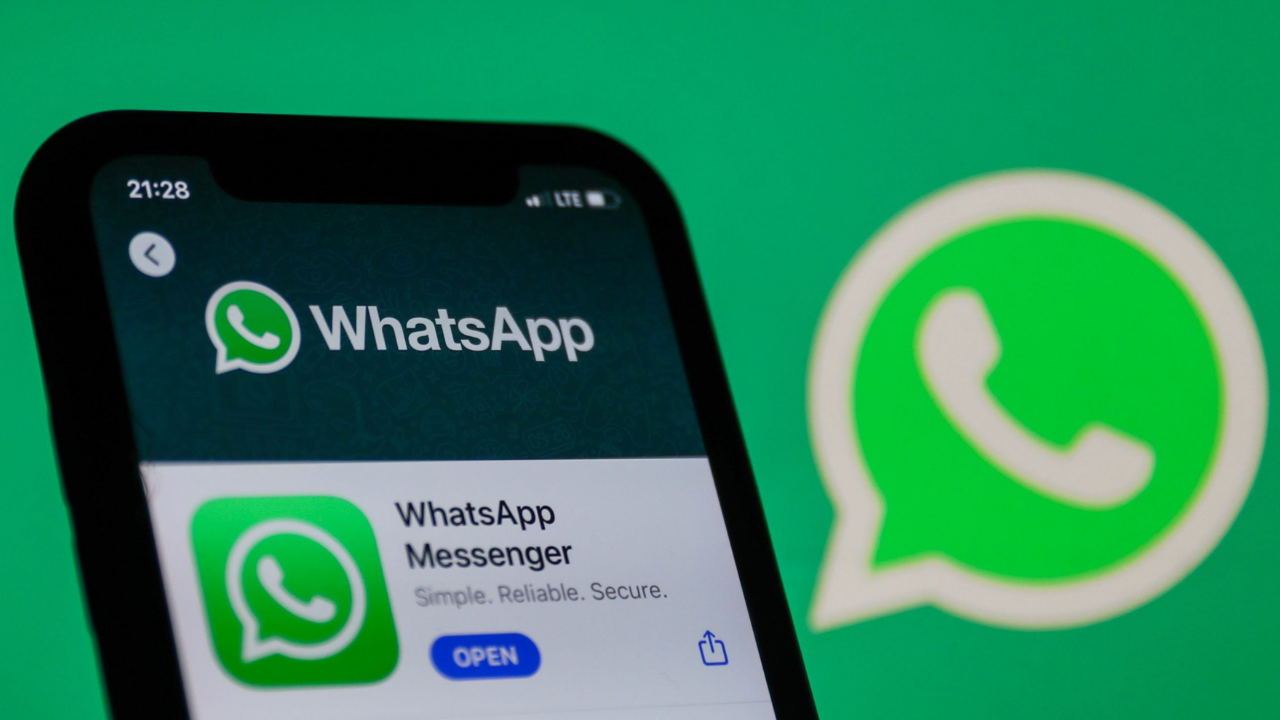 WhatsApp Beta Testing Video Playback Features Similar to YouTube