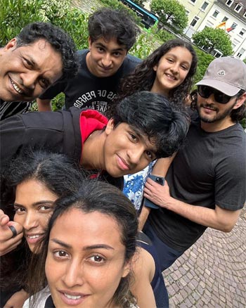 Photo Moment: Namrata & Family Weekend with Friends