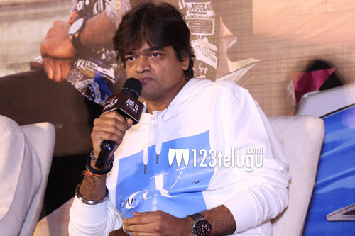 Harish Shankar has planned a multi-starrer with Chiru, Pawan and Charan!