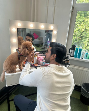 Photo Moment: Ram getting ready for a photoshoot with Rhyme