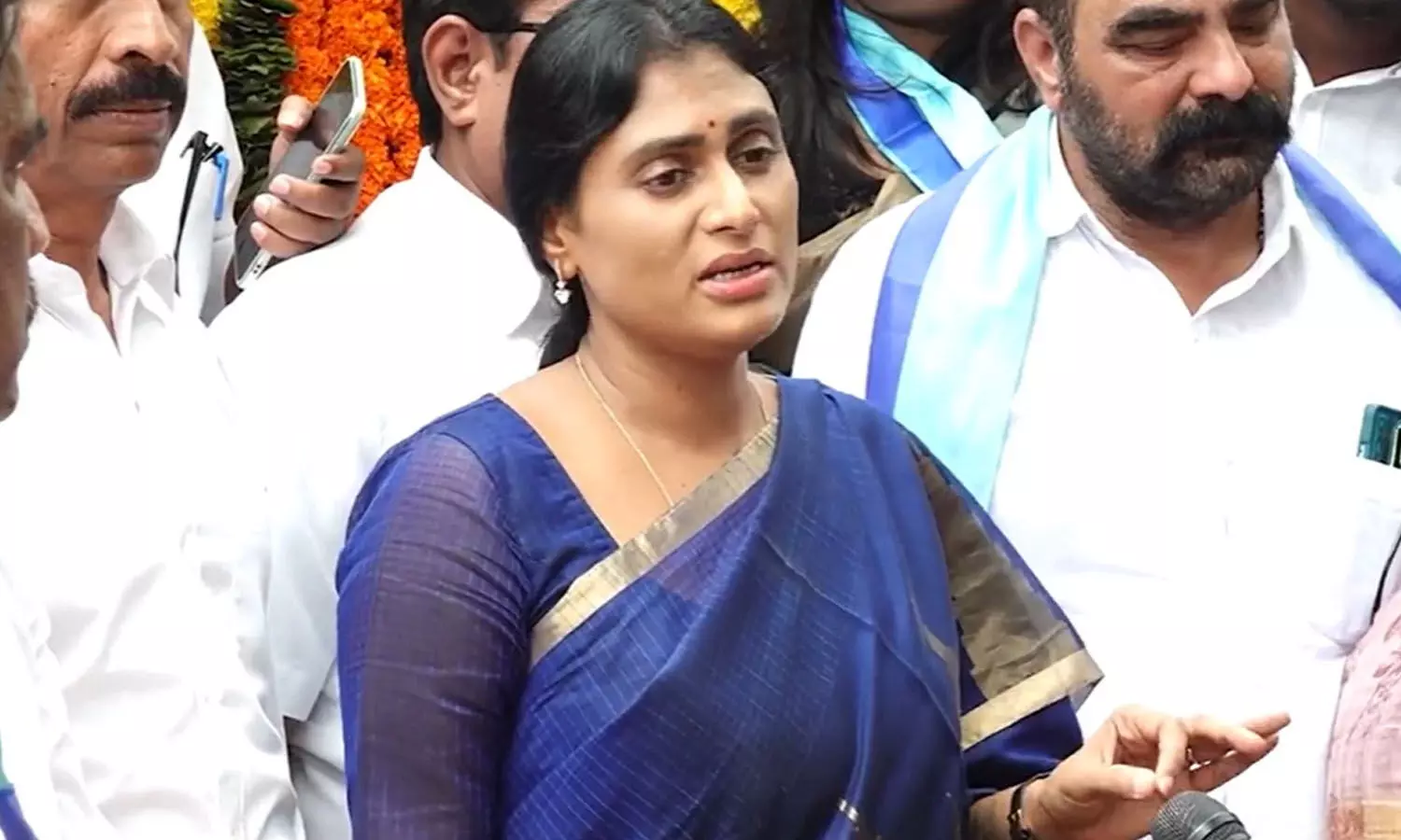 Why should we show solidarity with Jagan's dharna: Sharmila