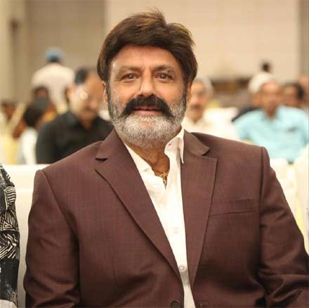 Balayya's vintage look is viral!