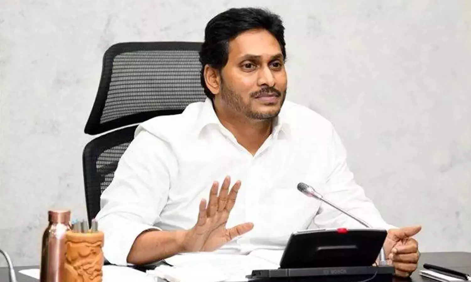 'Conspiracy to attack Jagan in Tirupati'.. YCP's sensational allegation