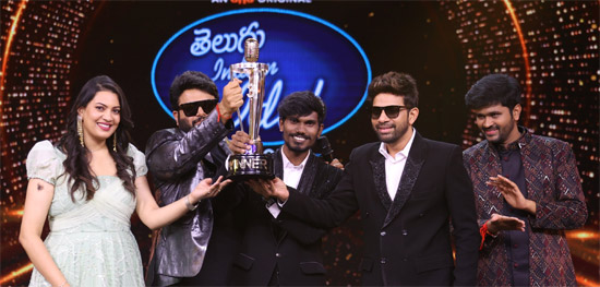 Naziruddin Sheikh is the winner of Telugu Indian Idol season 3