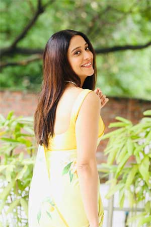 “Utsavam” is a definite hit with everyone – Regina Cassandra