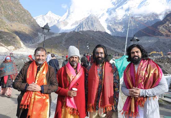 'Kannappa' team in Dwadasha Jyotirlinga darshan!