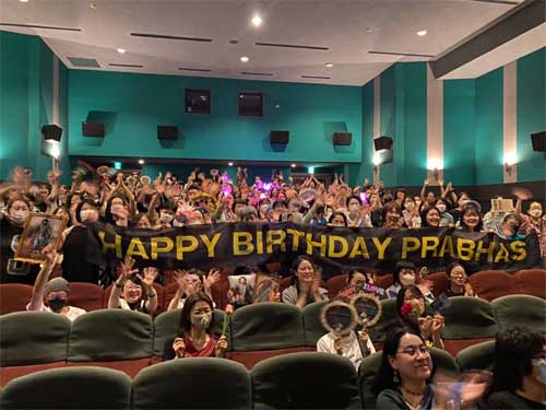 Tokyo fans who watched the movie 'Radheshyam'.. Darling birthday grand celebrations!