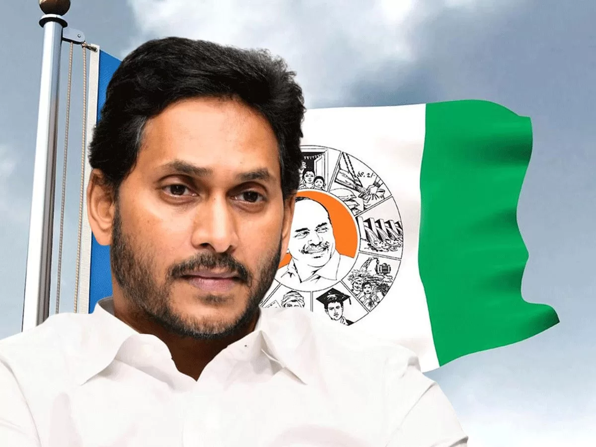 YCP: Another big leader along with Shailaja Nath into YCP party?