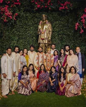 Photo Moment: Akkineni's family pic with the new couple! | Latest Telugu Movie News, Reviews, OTT, OTT Reviews, Ratings