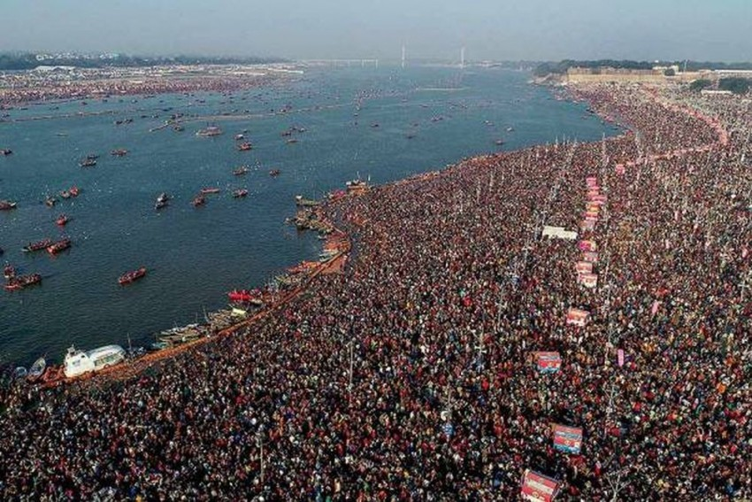 Massive Devotee Turnout at Kumbh Mela: Over 10 Crore Attend Holy Bath in Prayagraj