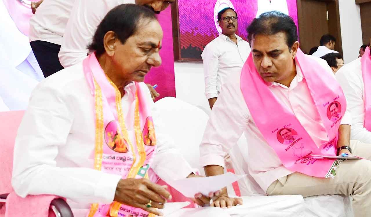 KCR Confident Amidst Party Challenges