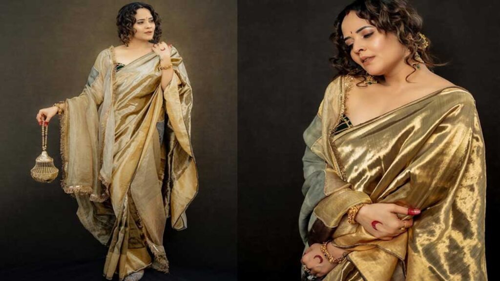 Anasuya Bold Comments On Saree