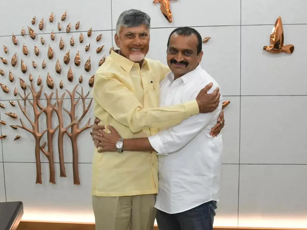 Bandla Ganesh: Bundla Ganesh to join the TDP party?