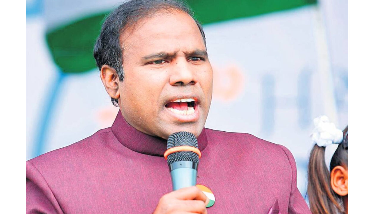 KA PAUL: Paul to pay Rs 10 lakh crore?