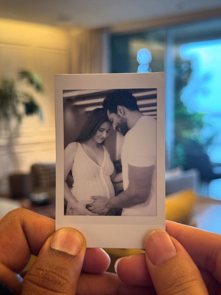 Katrina Kaif Flaunt Baby Bump Elegance