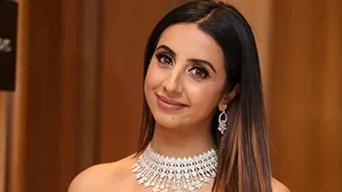 Bigg Boss 9 Telugu: Sanjjanna Galrani faces the heat, voting Bigg Boss 9 Telugu: Sanjjanna Galrani faces the heat, voting goes down