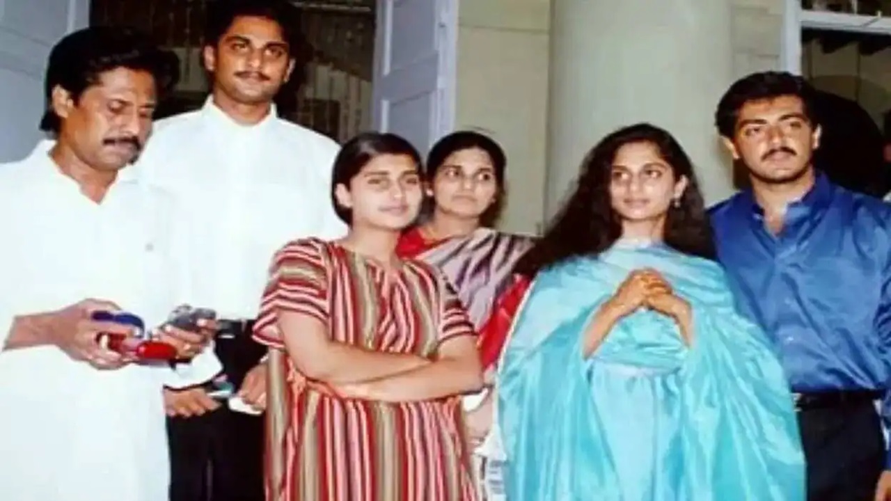 Shalini father used to wash dishes in a hotel