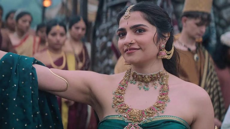 Rukmini Vasanth: They are all scumbags.. Rukmini Vasanth’s shocking feedback.? Rukmini Vasanth: They are all scumbags.. Rukmini Vasanth’s shocking feedback.?