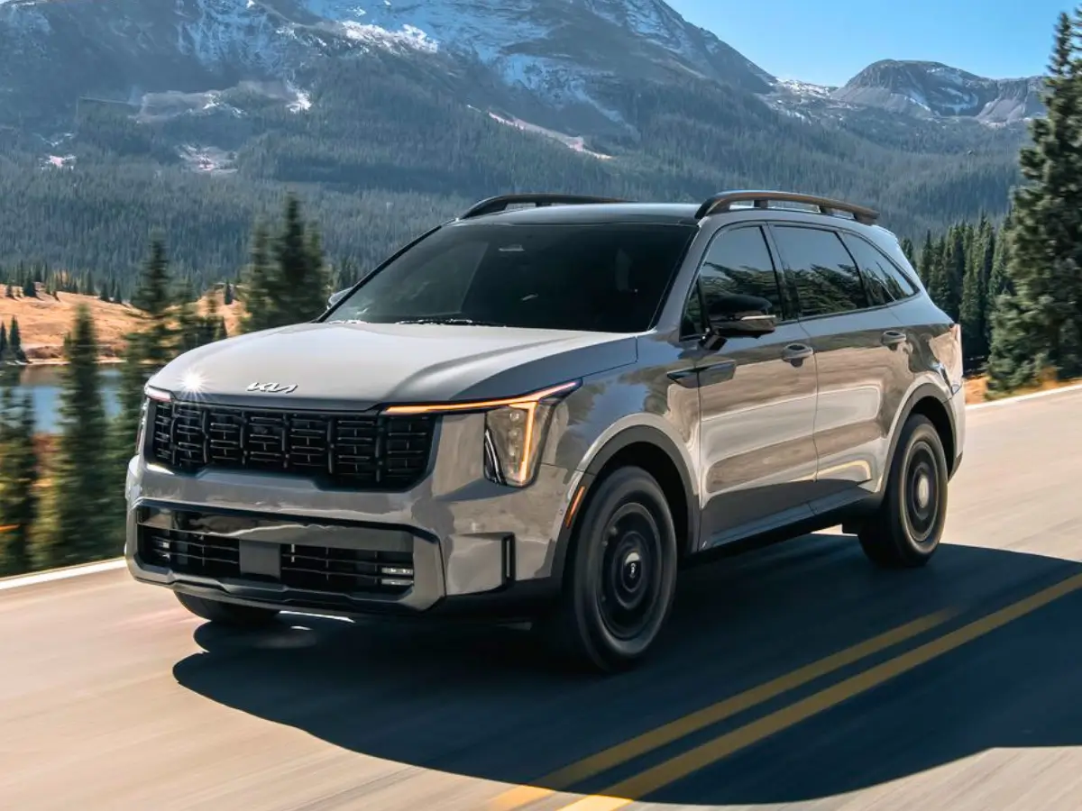 Kia's First 7-Seater Hybrid SUV for India Launching Soon – Fortuner Rival
