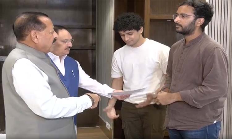 ధర్మేంద్ర ప్రధాన్ రాజీనామాకు అనుమతి కోరిన కేంద్రం...