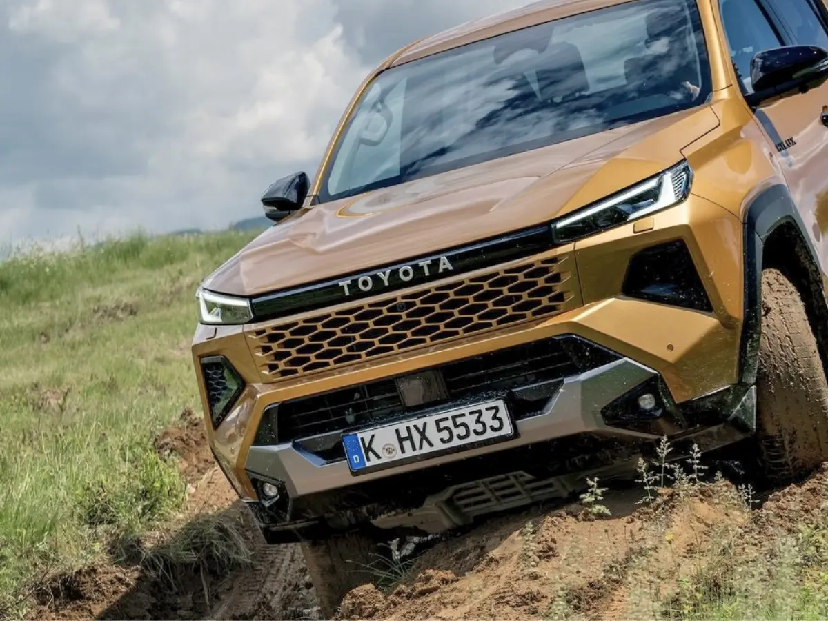 New Toyota Innova Hycross & Next-Gen Fortuner To Look Like New Hilux

