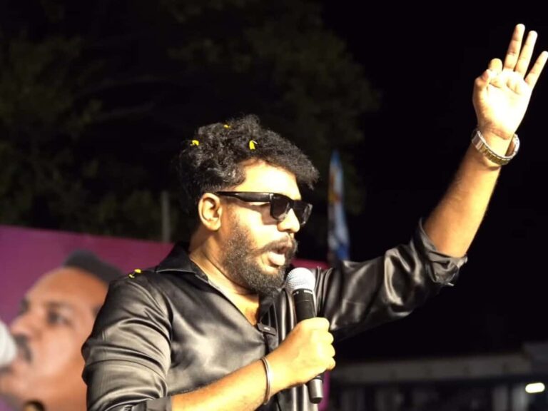Raavan phone: Dozens of obscene videos, threats - shock for police
