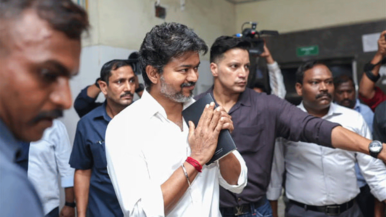 Vijay Awards: CM Honors Top Board Exam Students Tamil Nadu CM