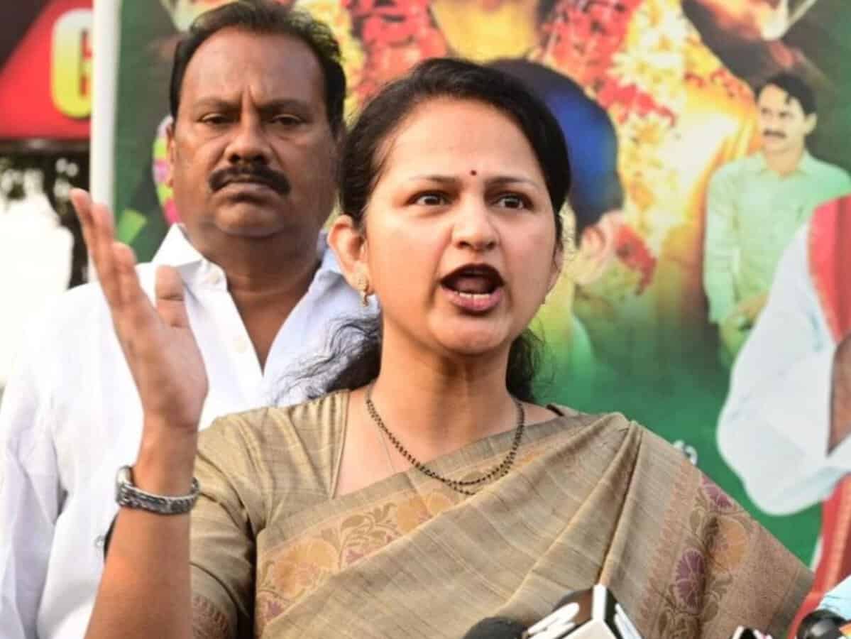 Vangaveeti Mohanranga: Kapu leader’s daughter joins Jana Sena Vangaveeti Mohanranga: Kapu leader’s daughter joins Jana Sena
