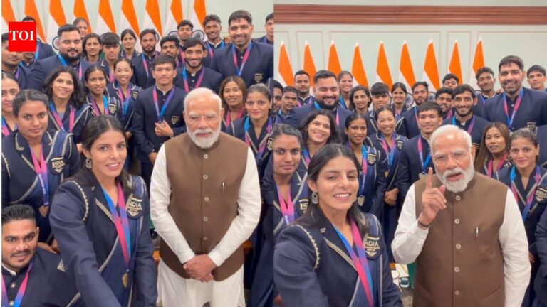 PM Modi: Inspires CWG Medalists with Winning Mantra