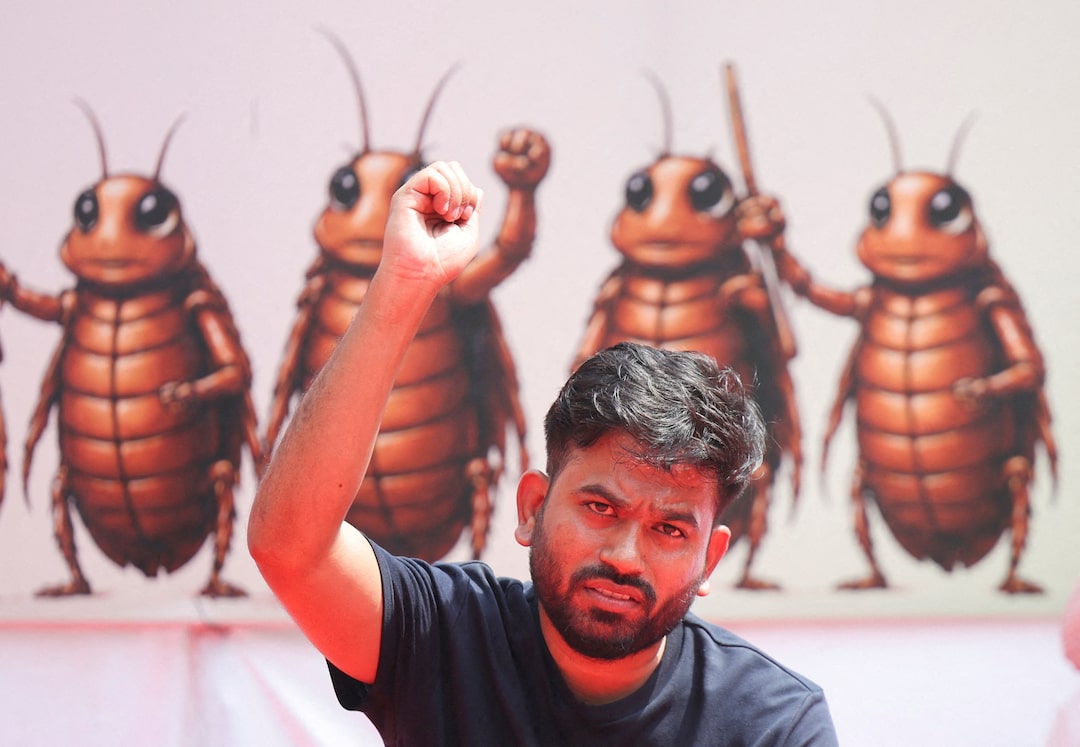 Abhijeet Dipke Booked for Entering Maharashtra School and Threatening Teachers Abhijeet Dipke Booked for Entering Maharashtra School and Threatening Teachers