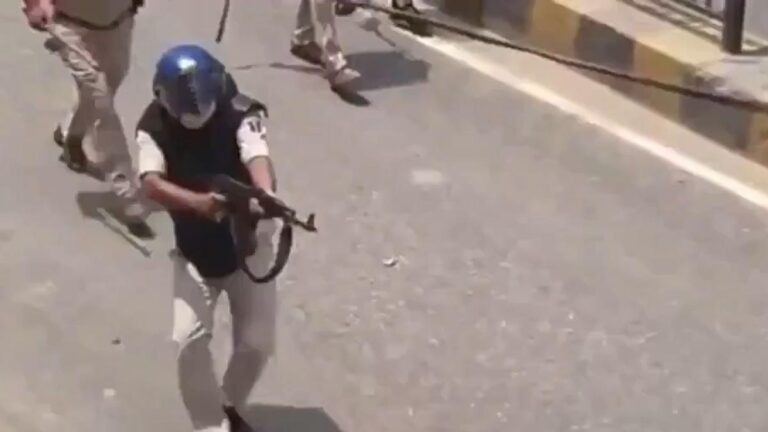 Bihar Police Chief Removed After AK-47 Fired During Student Protests Bihar Police Chief Removed After AK-47 Fired During Student Protests