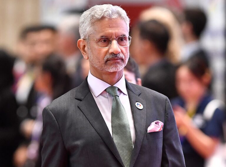 S Jaishankar in Ukraine Offers India Help to End Russia War