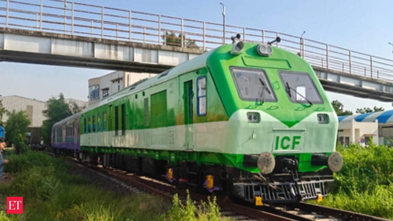 LNG train: India’s First Liquefied Natural Gas Train Rolls Out in Ahmedabad LNG train: India’s First Liquefied Natural Gas Train Rolls Out in Ahmedabad