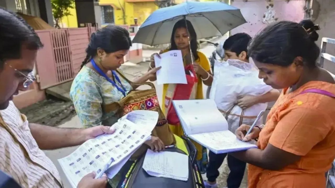 SIR Timelines: Election Commission Extends Across Six States